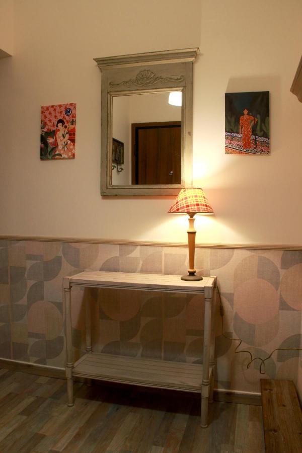 Cozycentre Apartment เอเธนส์ ภายนอก รูปภาพ