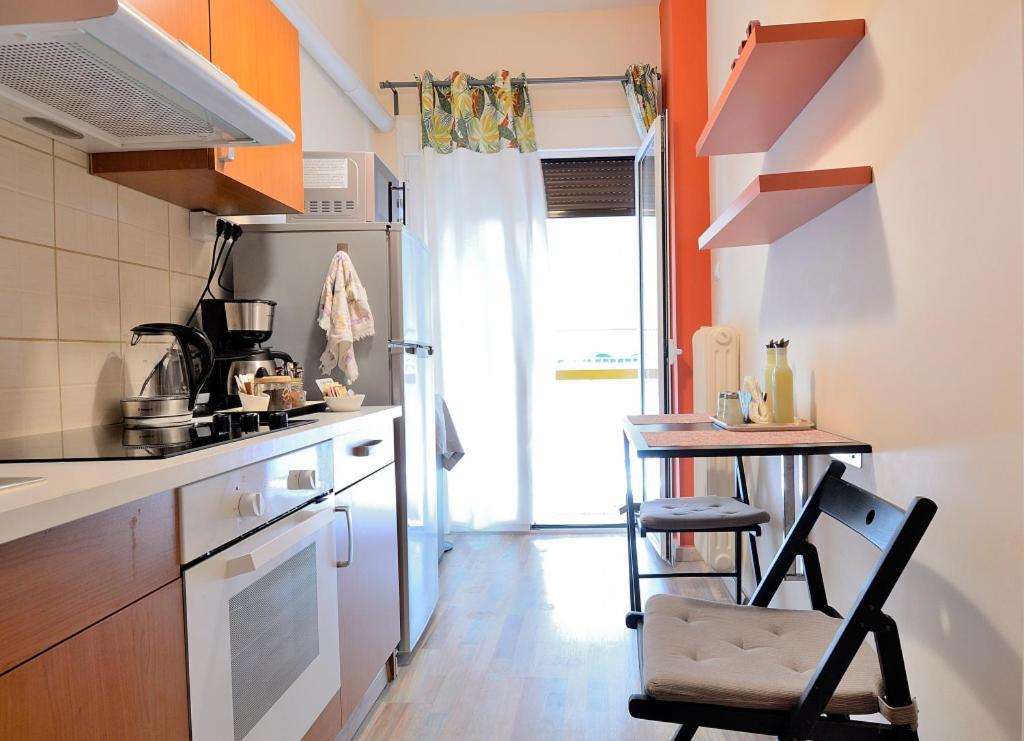 Cozycentre Apartment เอเธนส์ ภายนอก รูปภาพ